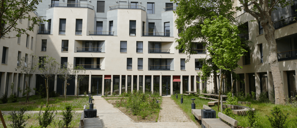 Jardin de la résidence intergénérationnelle Maison Saint-Charles