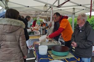 Com190519 (17) Vide Grenier