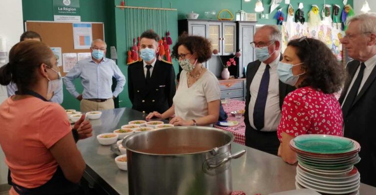 Emmanuelle Wargon, ministre du Logement, en visite à Lyon