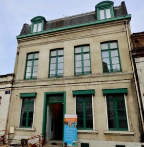 La maison en cours de réhabilitation, rue de Gand, à Lille.