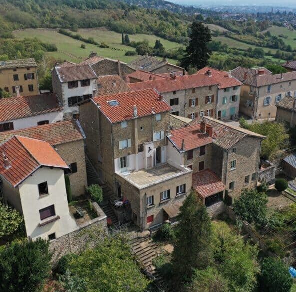 Maison Monts Dor 593x619