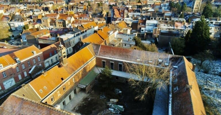 En plein chantier, que va devenir le carmel de Douai, racheté par Habitat et Humanisme ?
