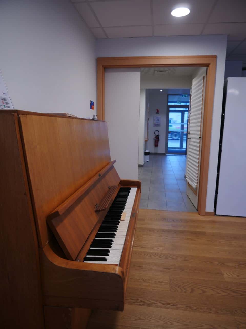 Thumbnail Piano