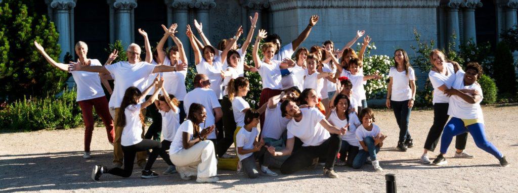 Spectacle trait d'union