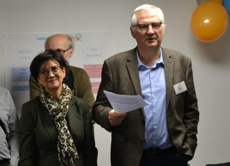 Corinne Testud Robert Aux Côtés De Jean Marc Brunel Lors De L'inauguration Ce Jeudi Matin