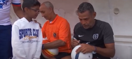 Sonny Anderson donne une heure de son temps en jouant au foot avec nos locataires