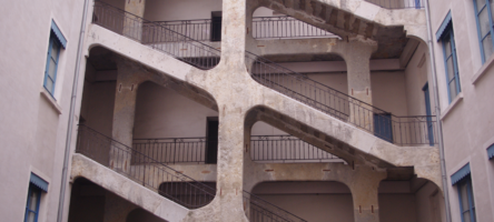 Cour Des Voraces Brutes 04