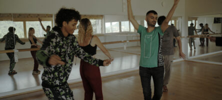 Clipic 21 Fares Leana Naeem ©ocho Equis