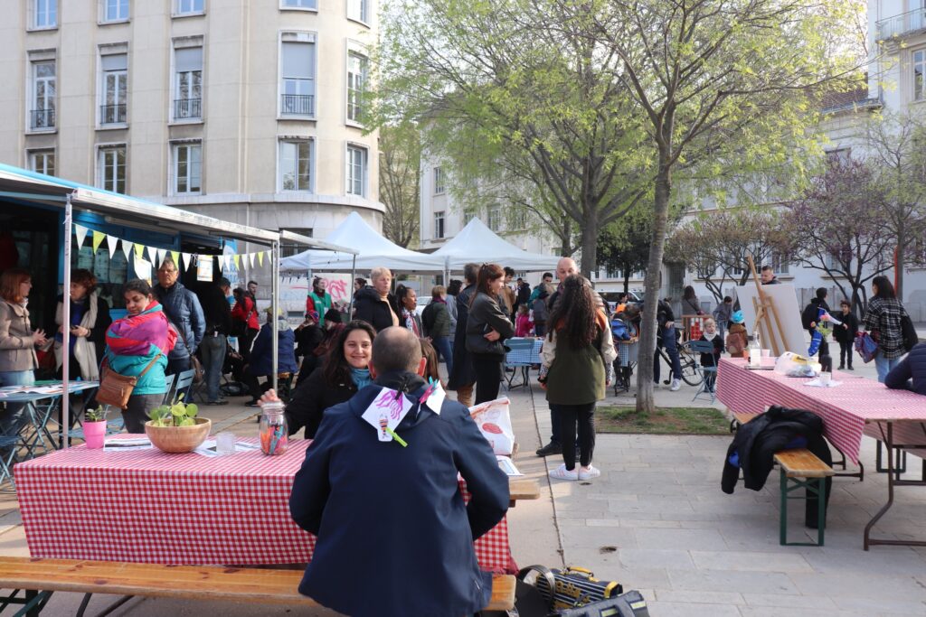 Escale Mobile Bahadourian