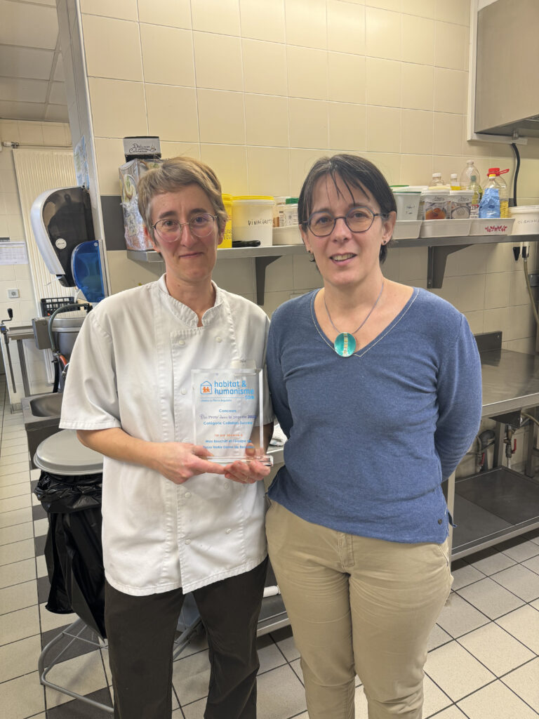 Delphine Rey, cuisinière, et Valérie Buguet, directrice du Foyer Notre Dame de Beaulieu