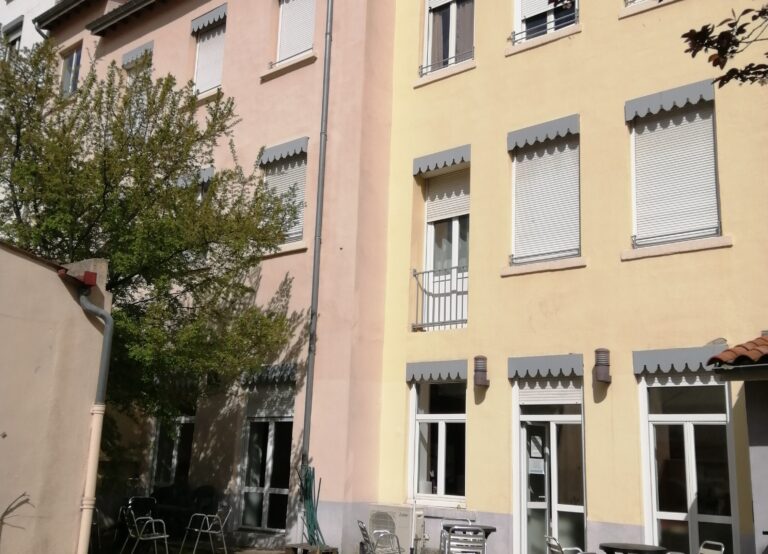 foyers jeunes travailleurs Saint Michel