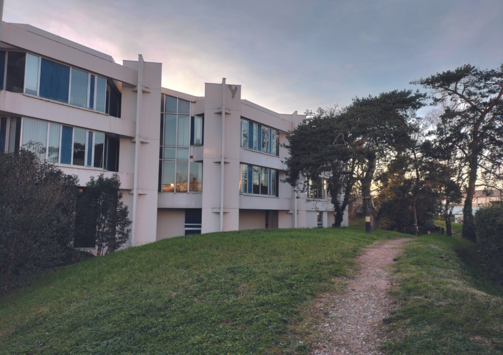 Maison Accueil Decombrousse