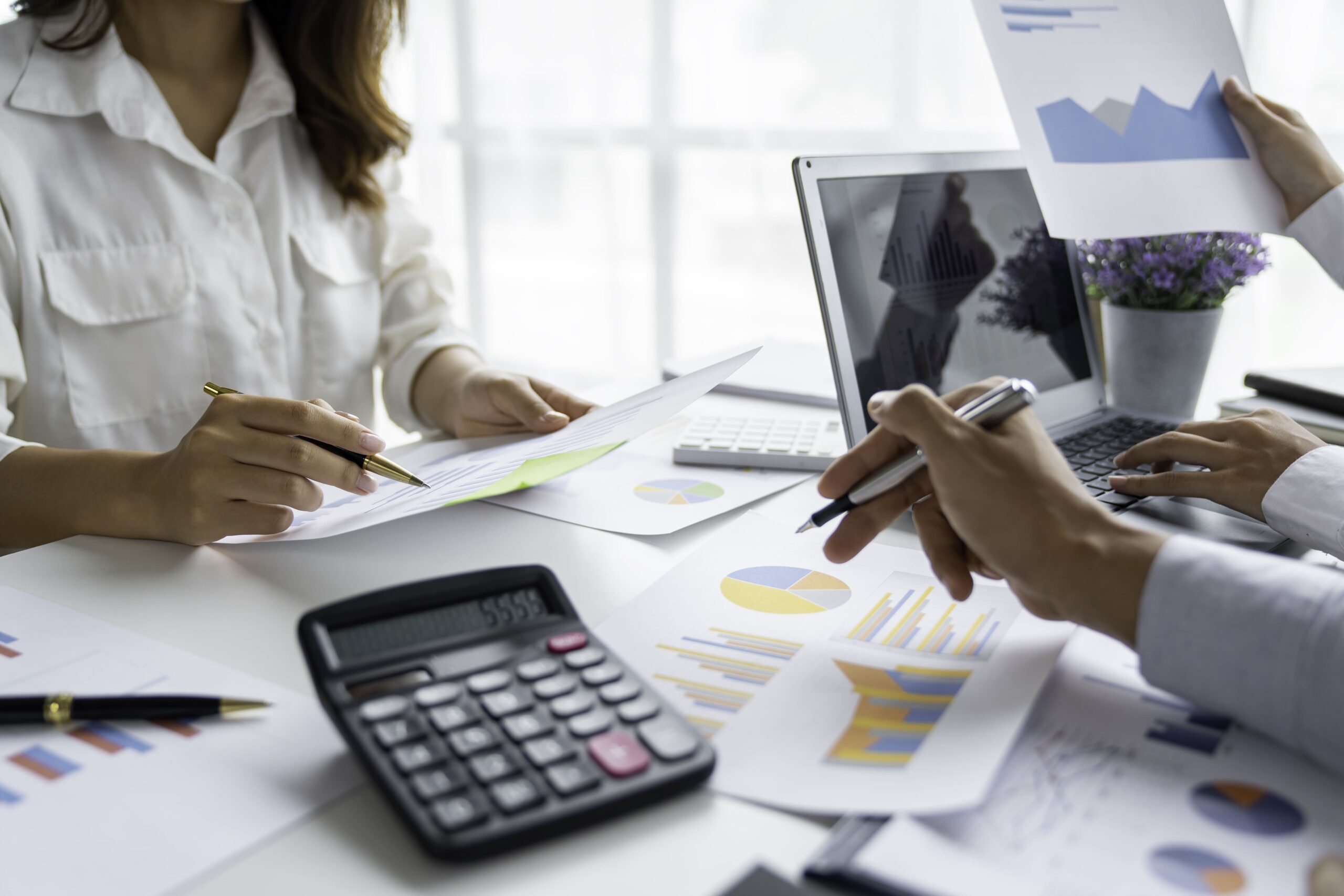 Business People Meeting In The Office Calculate Th 2025 02 19 04 57 52 Utc (1)